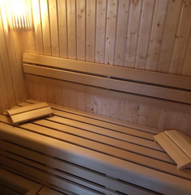Reetdachhaus Seasons Mit Kamin & Sauna Гросс-Шванзе Экстерьер фото